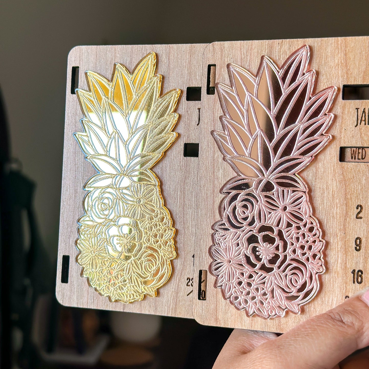 Perpetual Calendar - Pineapple Floral