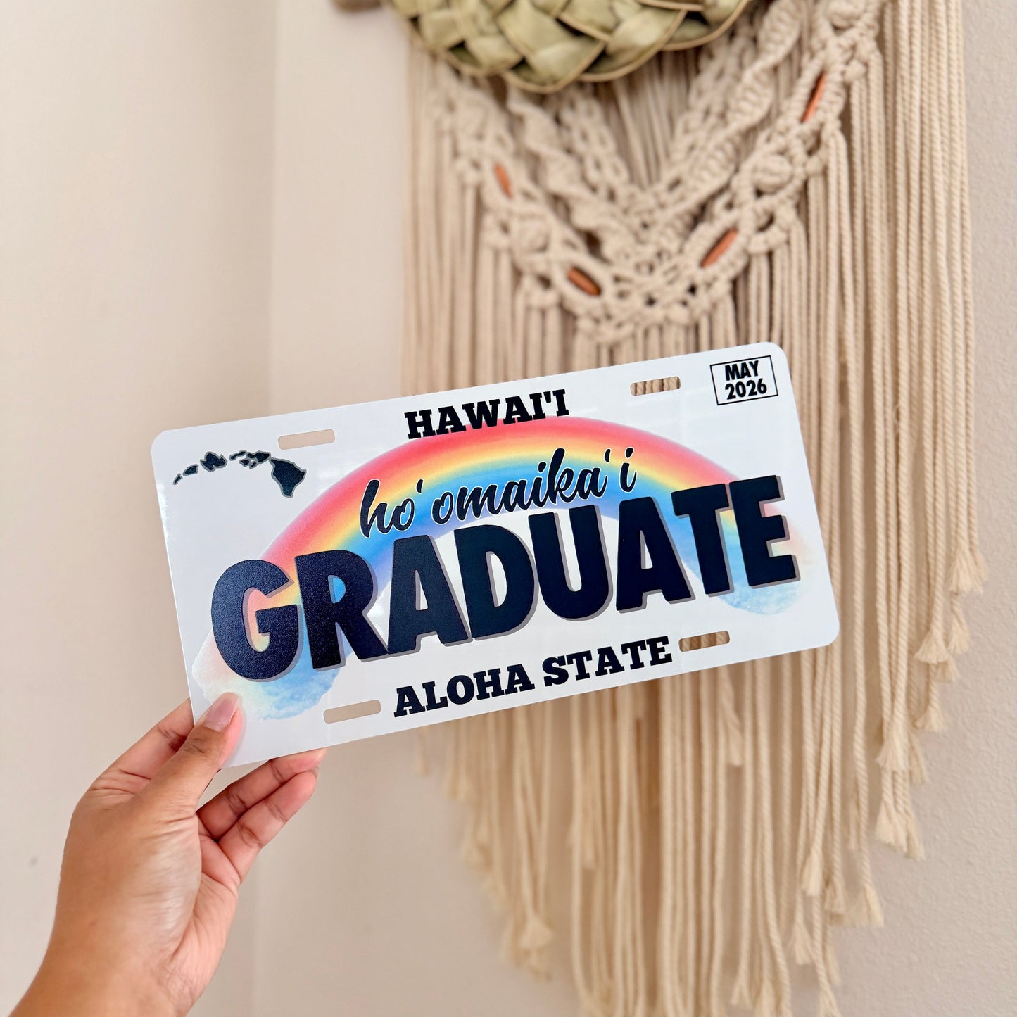 Hawaiʻi Graduate License Plate Sign – Ho‘omaika‘i Keepsake (Personalized Name)